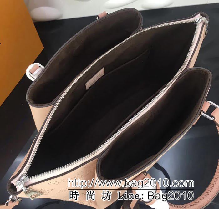 路易威登LV頂級原單M55029 HAUMEA 小牛皮肩背斜挎包 YDH2137